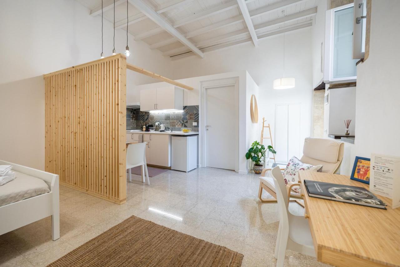 Apartamento Cortile Santa Teresa Syracuse Exterior foto